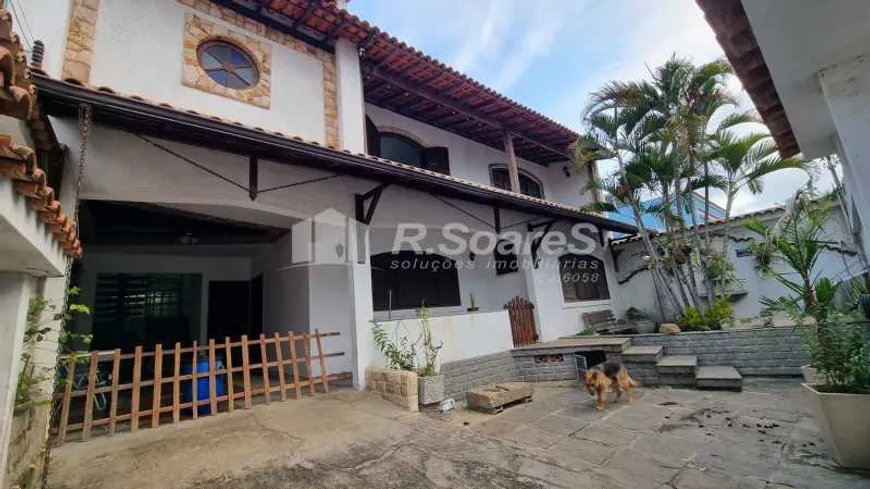 Foto 1 de Casa com 5 Quartos à venda, 455m² em Curicica, Rio de Janeiro