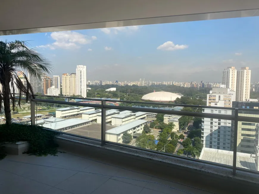 Foto 1 de Apartamento com 4 Quartos à venda, 339m² em Ibirapuera, São Paulo