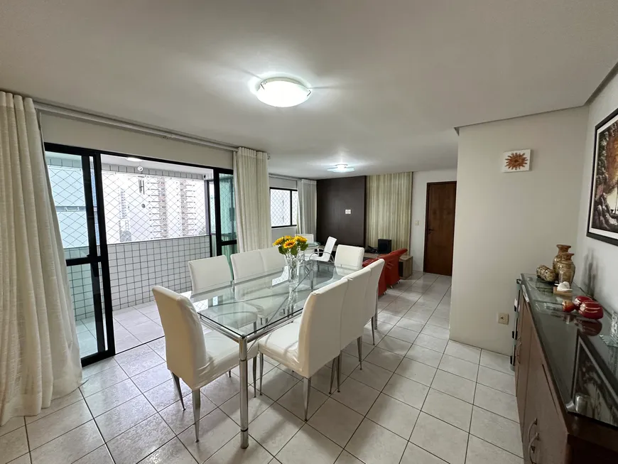 Foto 1 de Apartamento com 3 Quartos à venda, 108m² em Jaqueira, Recife