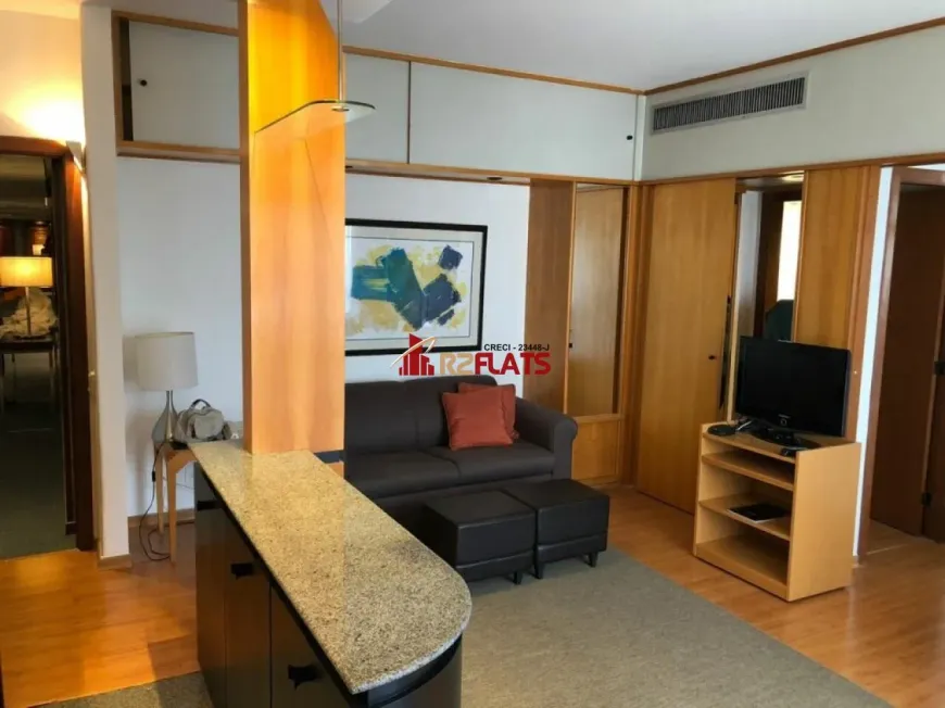 Foto 1 de Flat com 1 Quarto para alugar, 42m² em Jardim Europa, São Paulo