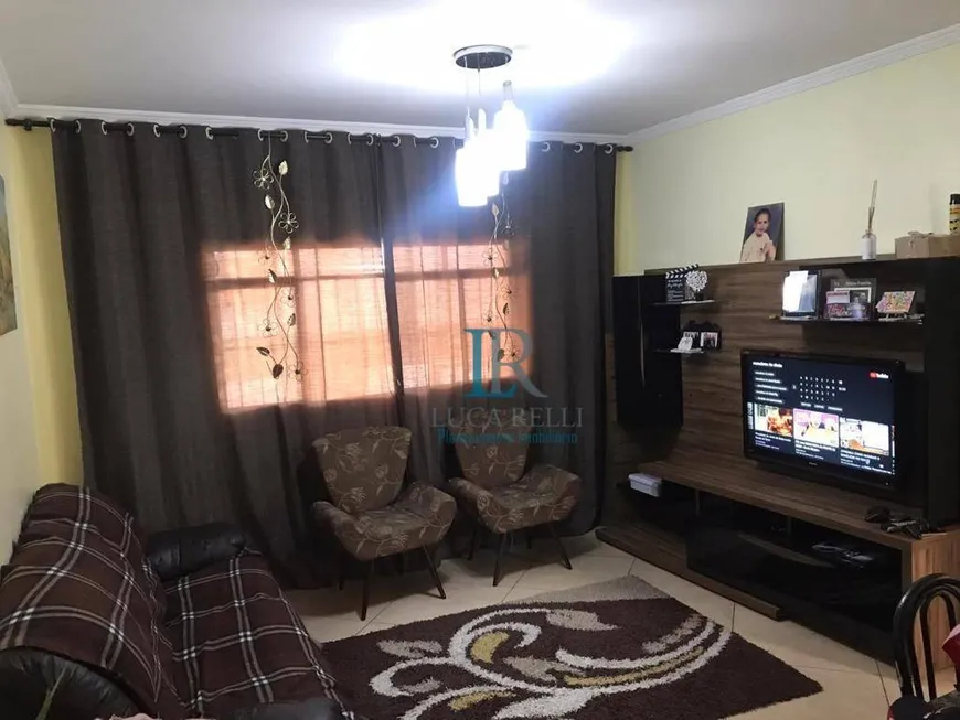 Foto 1 de Casa com 4 Quartos à venda, 230m² em Jardim Bom Pastor, Carapicuíba