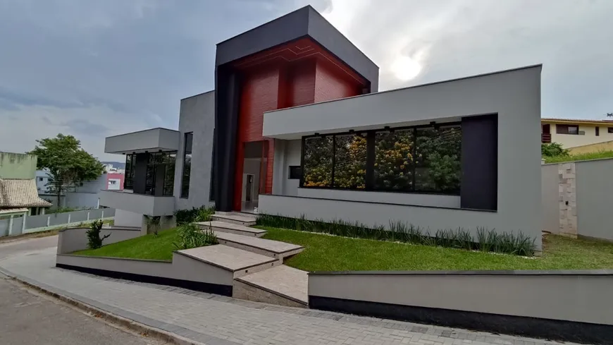 Foto 1 de Casa com 3 Quartos à venda, 312m² em Pedra Branca, Palhoça