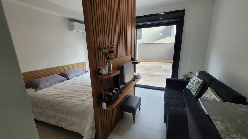 Foto 1 de Apartamento com 1 Quarto à venda, 54m² em Mont' Serrat, Porto Alegre