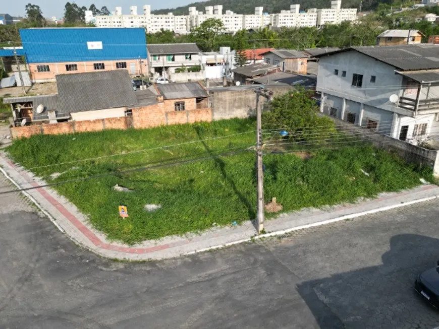 Foto 1 de Lote/Terreno à venda, 478m² em Espinheiros, Itajaí