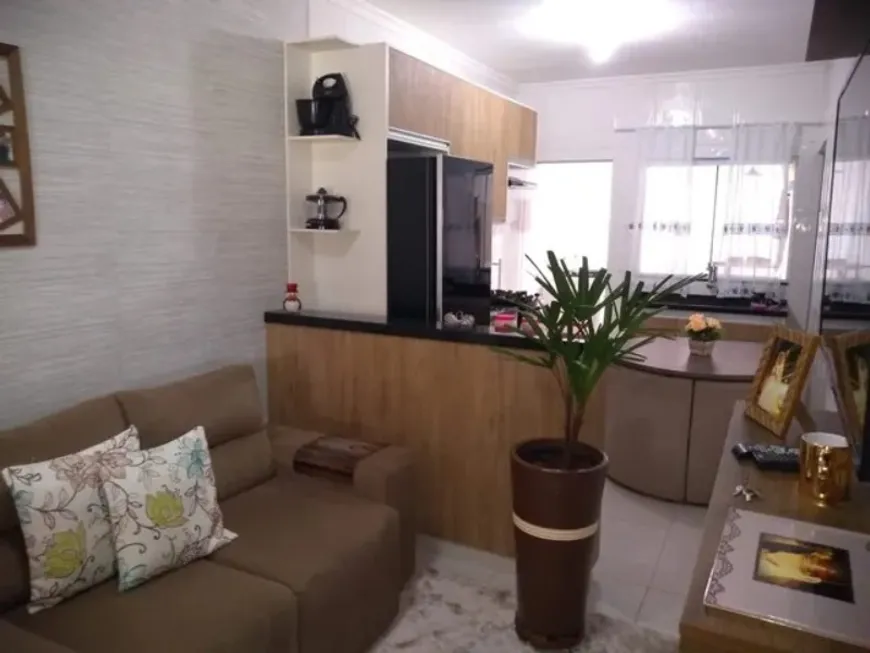 Foto 1 de Casa com 2 Quartos à venda, 49m² em Jardim Residencial dos Reis, Sorocaba