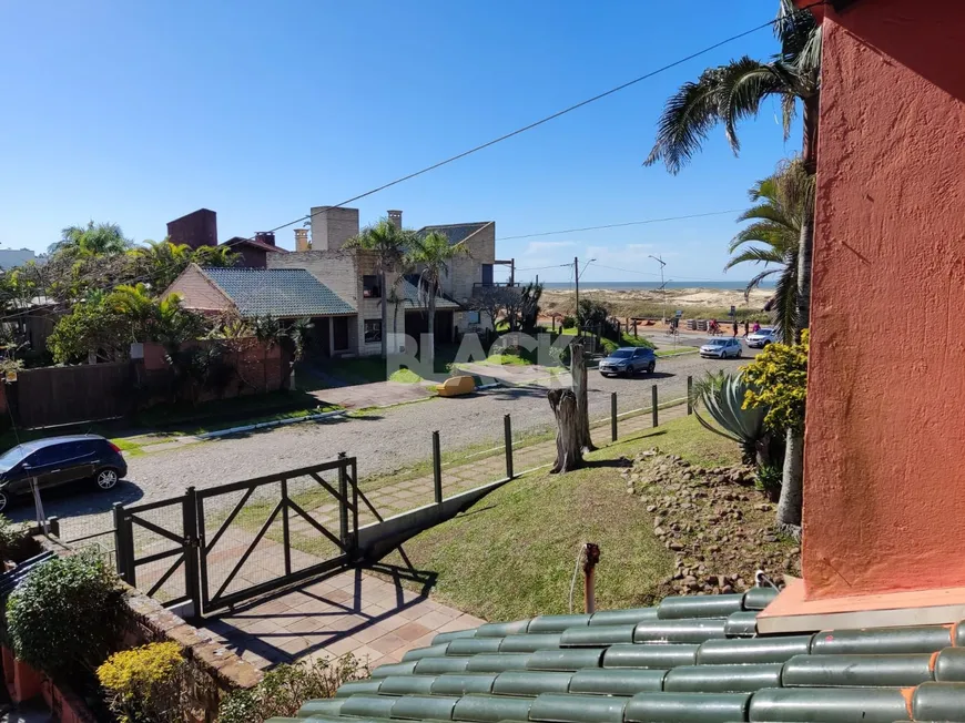 Foto 1 de Casa com 4 Quartos à venda, 220m² em Praia Grande, Torres