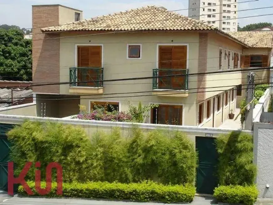 Foto 1 de Casa com 4 Quartos à venda, 230m² em Vila Brasílio Machado, São Paulo