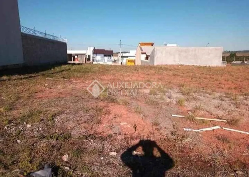 Foto 1 de Lote/Terreno à venda, 275m² em Tomazetti, Santa Maria