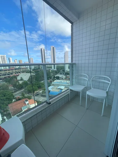 Foto 1 de Apartamento com 3 Quartos à venda, 67m² em Ilha do Retiro, Recife