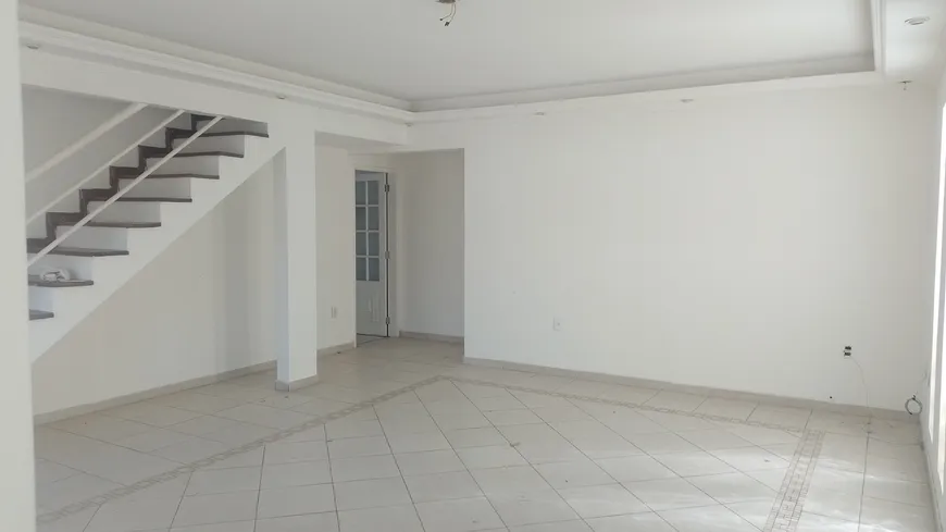 Foto 1 de Apartamento com 2 Quartos para alugar, 76m² em Pechincha, Rio de Janeiro