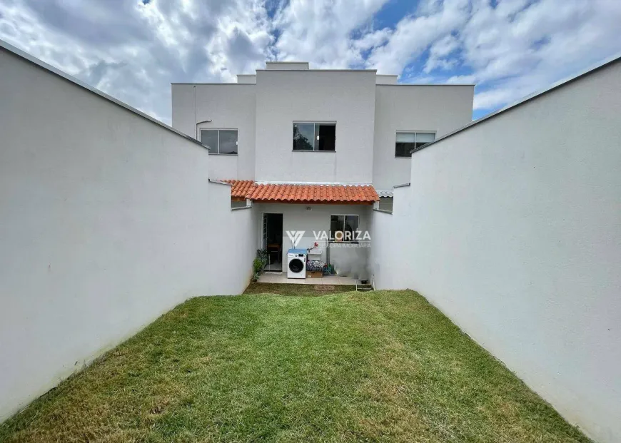 Foto 1 de Casa com 2 Quartos à venda, 75m² em Jardim Simus, Sorocaba