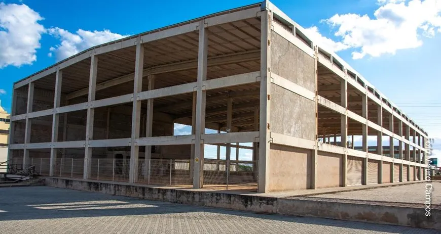Foto 1 de Galpão/Depósito/Armazém à venda, 7200m² em Zona Industrial, Brasília