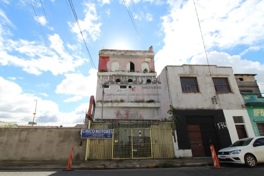 Foto 1 de Prédio Comercial à venda, 400m² em Floresta, Porto Alegre