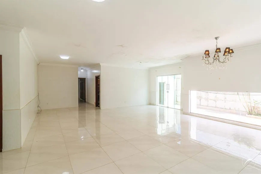 Foto 1 de Casa de Condomínio com 4 Quartos à venda, 780m² em Vicente Pires, Brasília