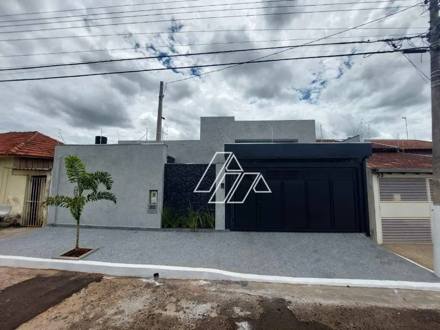 Foto 1 de Casa com 3 Quartos à venda, 80m² em Polon, Marília