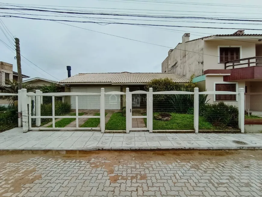 Foto 1 de Casa com 3 Quartos à venda, 174m² em Centro, Xangri-lá