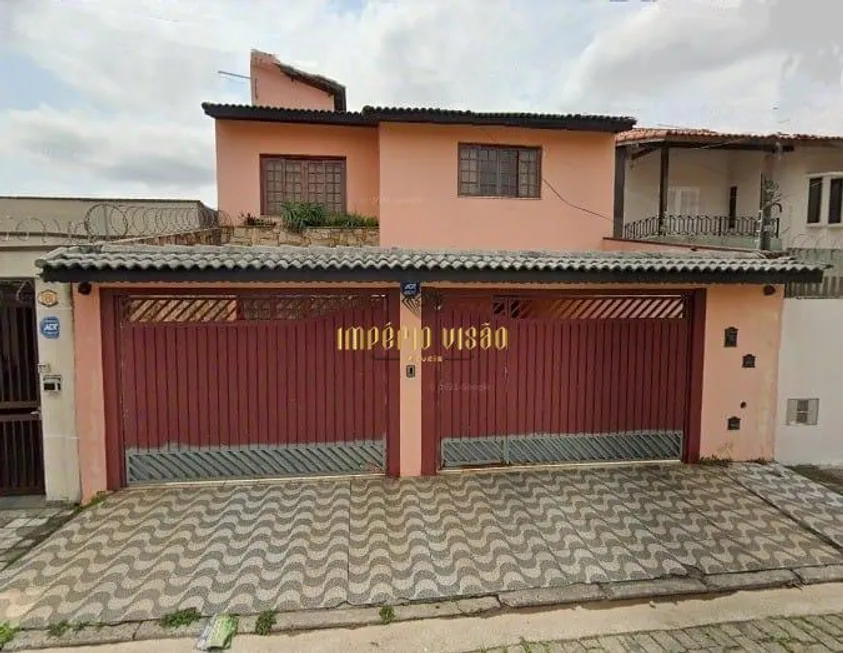 Foto 1 de Sobrado com 5 Quartos para alugar, 255m² em Vila Adelino, Suzano