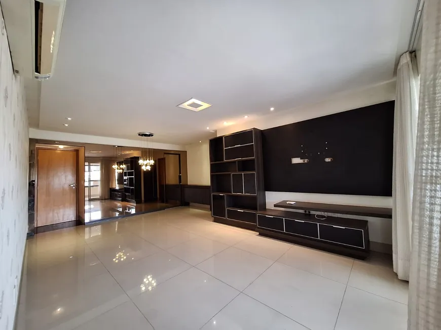 Foto 1 de Apartamento com 3 Quartos à venda, 130m² em Jardim Goiás, Goiânia