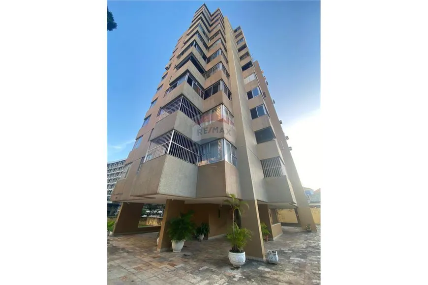 Foto 1 de Apartamento com 2 Quartos à venda, 98m² em Boa Vista, Recife