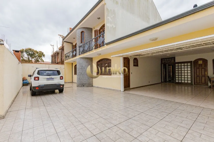 Foto 1 de Casa com 4 Quartos à venda, 231m² em Xaxim, Curitiba