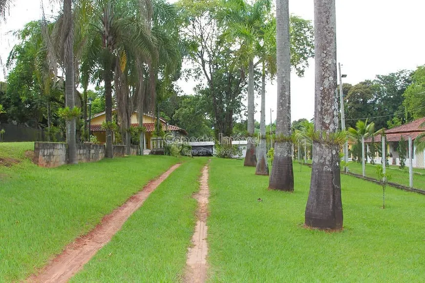 Foto 1 de Fazenda/Sítio com 2 Quartos à venda, 214m² em Santo Antonio, Holambra