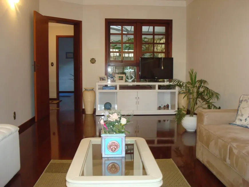 Foto 1 de Casa com 3 Quartos à venda, 351m² em Vila Nogueira, Campinas