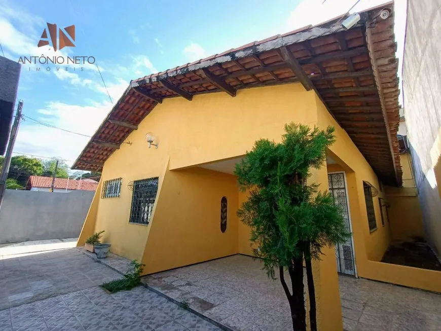 Foto 1 de Casa com 3 Quartos à venda, 284m² em Itaperi, Fortaleza