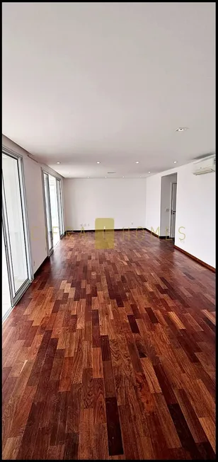 Foto 1 de Apartamento com 4 Quartos para alugar, 275m² em Campo Belo, São Paulo