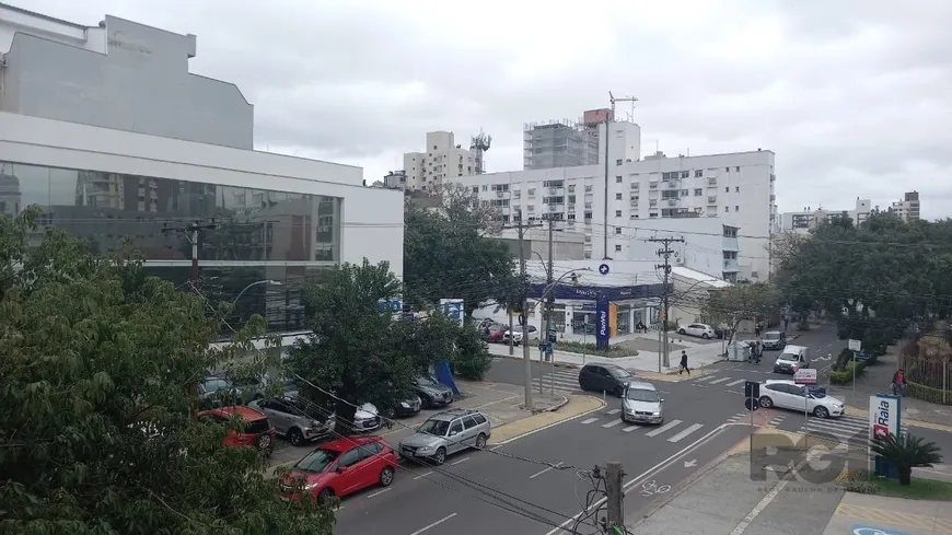 Foto 1 de Apartamento com 3 Quartos à venda, 78m² em Auxiliadora, Porto Alegre