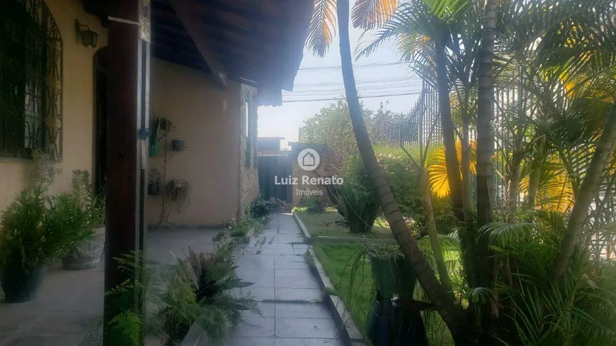 Foto 1 de Casa com 4 Quartos à venda, 220m² em Parque Xangri La, Contagem