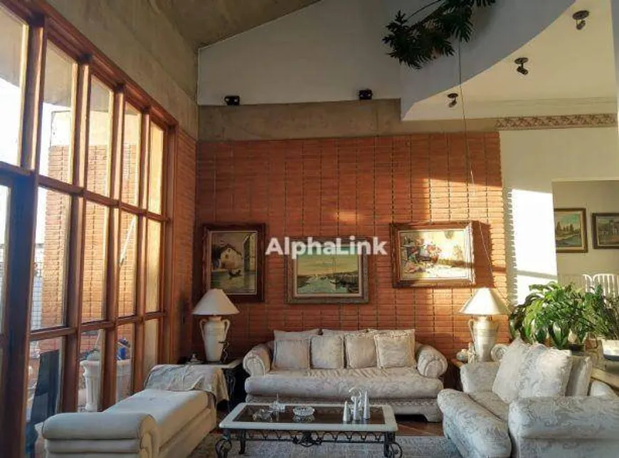 Foto 1 de Casa de Condomínio com 4 Quartos para venda ou aluguel, 440m² em Alphaville, Santana de Parnaíba