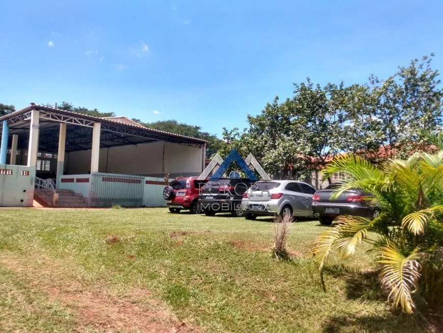 Foto 1 de Fazenda/Sítio à venda, 4500m² em Heimtal, Londrina