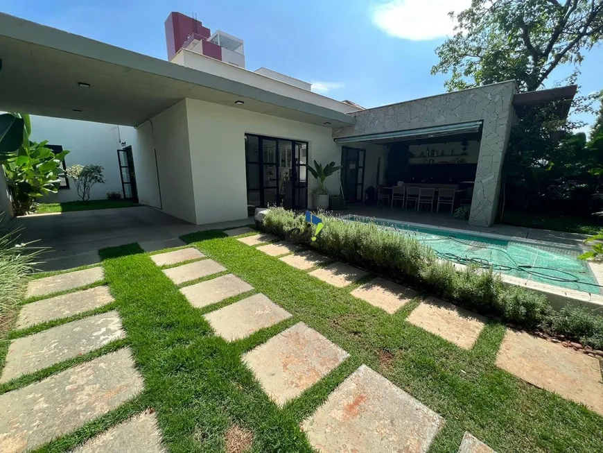 Foto 1 de Casa com 3 Quartos à venda, 202m² em Jaraguá, Belo Horizonte