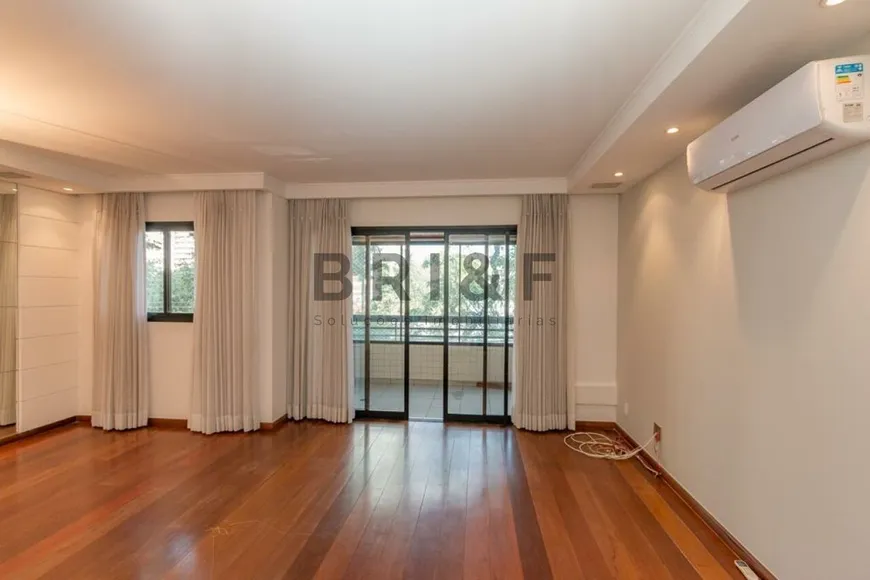 Foto 1 de Apartamento com 4 Quartos à venda, 138m² em Brooklin, São Paulo