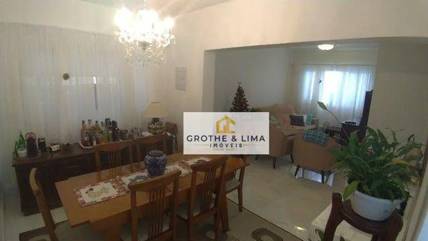 Foto 1 de Casa com 3 Quartos à venda, 201m² em Centro, Jacareí