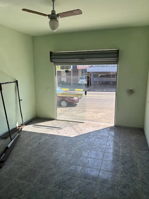 Foto 1 de Casa com 3 Quartos à venda, 300m² em Setor Centro Oeste, Goiânia