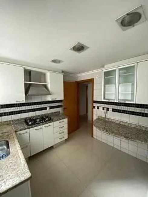 Foto 1 de Apartamento com 4 Quartos à venda, 114m² em Jardim Goiás, Goiânia