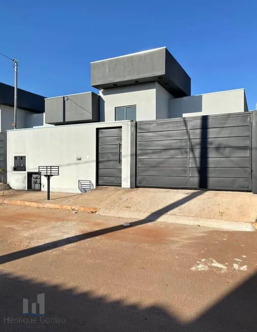 Foto 1 de Casa com 3 Quartos à venda, 70m² em Afonso Queiroz, Patos de Minas