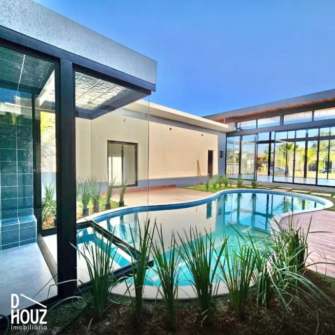 Foto 1 de Casa de Condomínio com 4 Quartos à venda, 550m² em Residencial Goiânia Golfe Clube, Goiânia