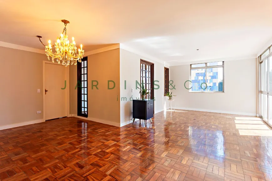 Foto 1 de Apartamento com 3 Quartos para venda ou aluguel, 150m² em Jardim América, São Paulo