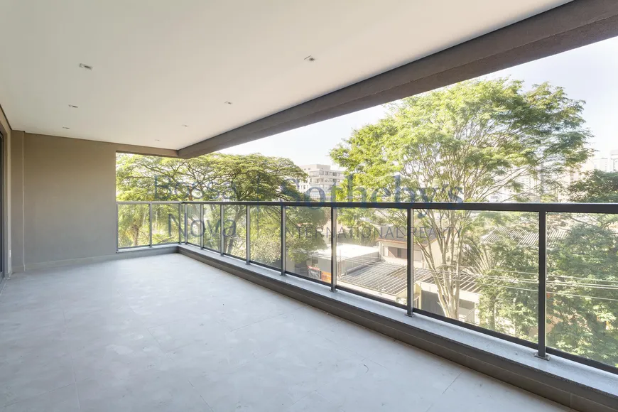Foto 1 de Apartamento com 4 Quartos à venda, 186m² em Campo Belo, São Paulo