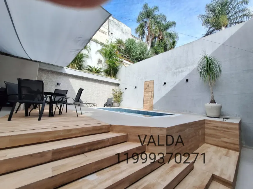 Foto 1 de Casa com 4 Quartos para alugar, 240m² em Vila Sônia, São Paulo