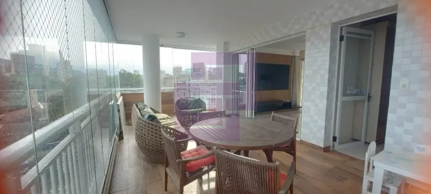 Foto 1 de Apartamento com 3 Quartos para venda ou aluguel, 118m² em Vila Alzira, Guarujá