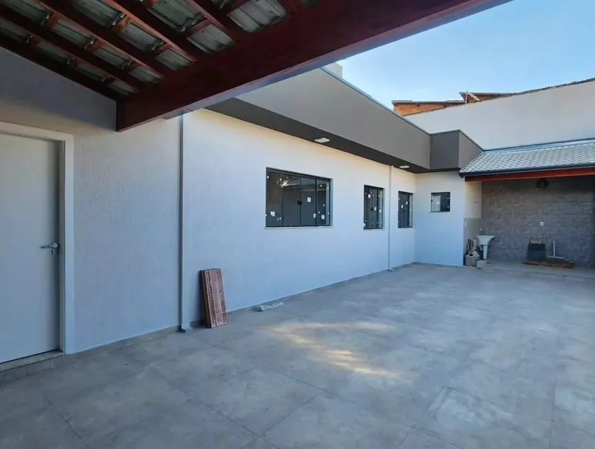 Foto 1 de Casa com 3 Quartos à venda, 200m² em Parque Real, Pouso Alegre