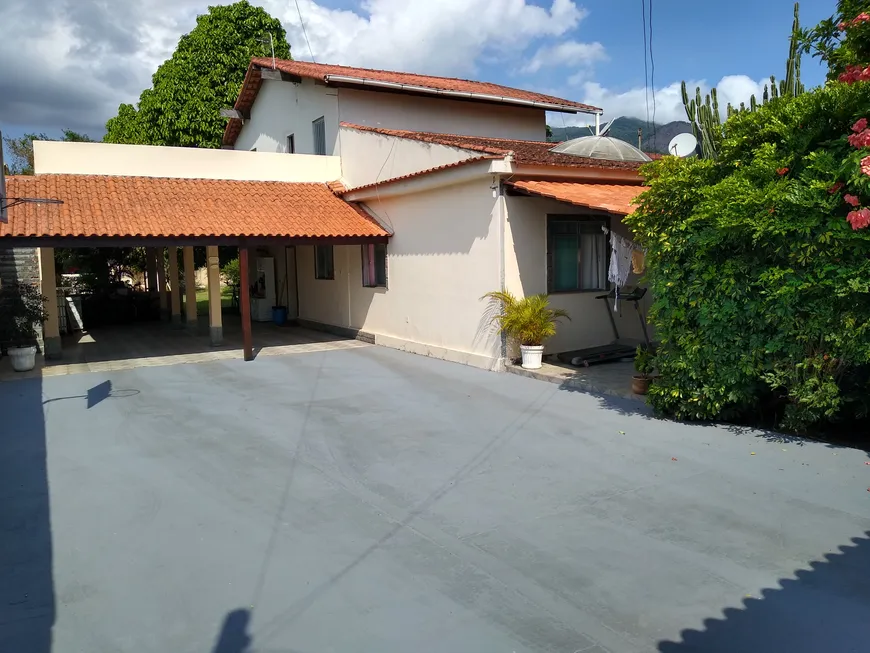 Foto 1 de Casa com 5 Quartos à venda, 200m² em Campo Grande, Rio de Janeiro