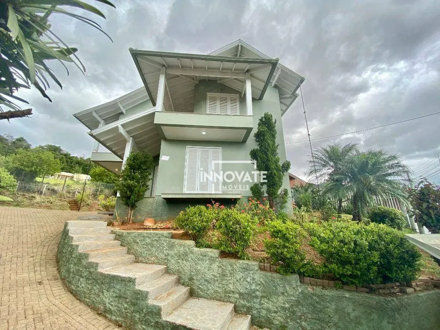 Foto 1 de Casa com 4 Quartos à venda, 280m² em Floresta, Estância Velha