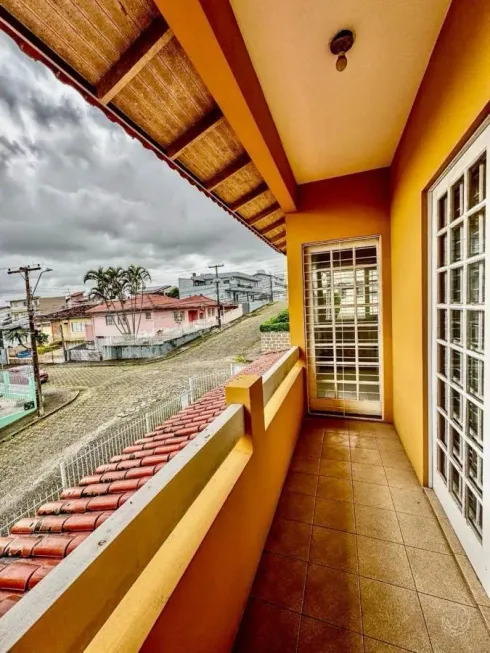 Foto 1 de Casa com 4 Quartos à venda, 300m² em Jardim Atlântico, Florianópolis