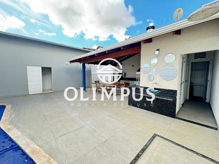 Foto 1 de Casa com 3 Quartos para alugar, 260m² em Cidade Jardim, Uberlândia