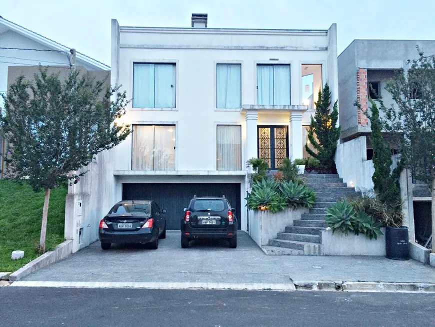 Foto 1 de Casa de Condomínio com 3 Quartos à venda, 300m² em Oficinas, Ponta Grossa
