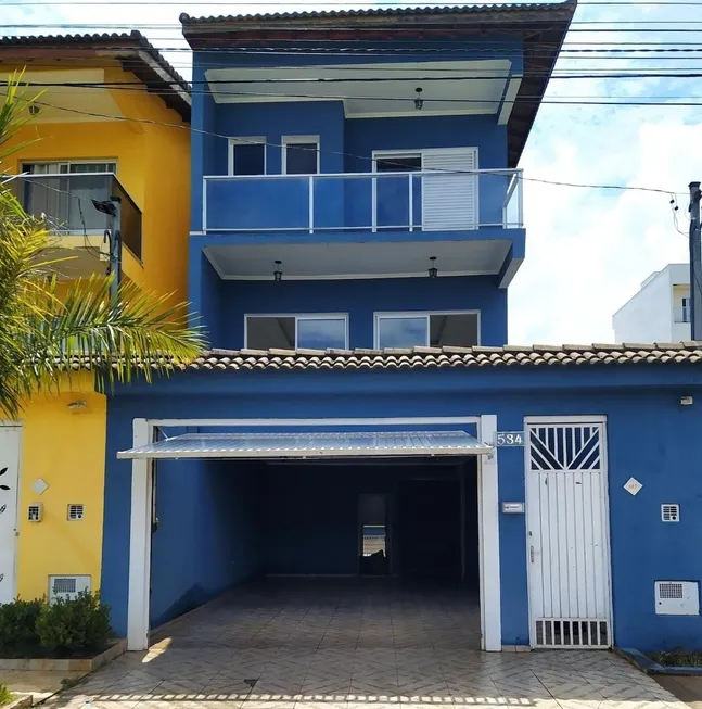 Foto 1 de Sobrado com 3 Quartos para venda ou aluguel, 208m² em Polvilho, Cajamar